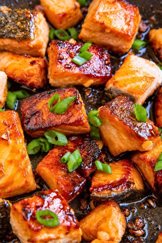Crispy Bang Bang Salmon Bites Bowls