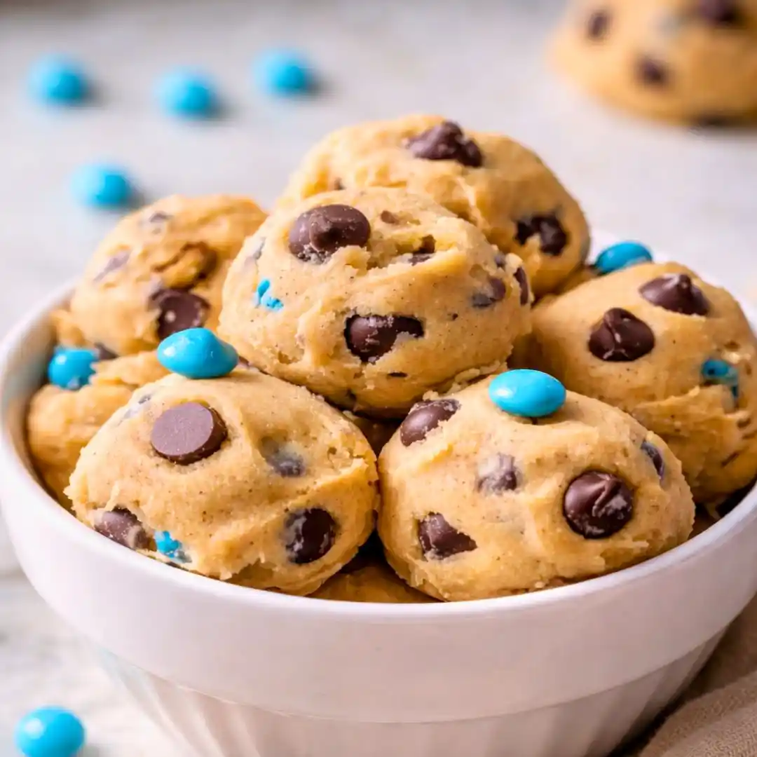 Greek Yogurt Cookie Dough Bites (Easy No-Bake Snack) 4 Greek Yogurt Cookie Dough Bites (Easy No-Bake Snack)