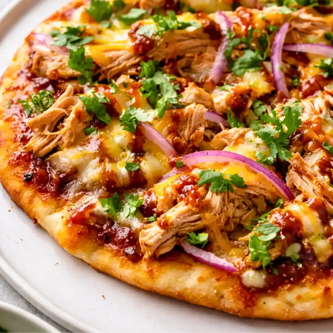 Cheesy BBQ Chicken Flatbread You NEED to Try 5 Cheesy BBQ Chicken Flatbread You NEED to Try