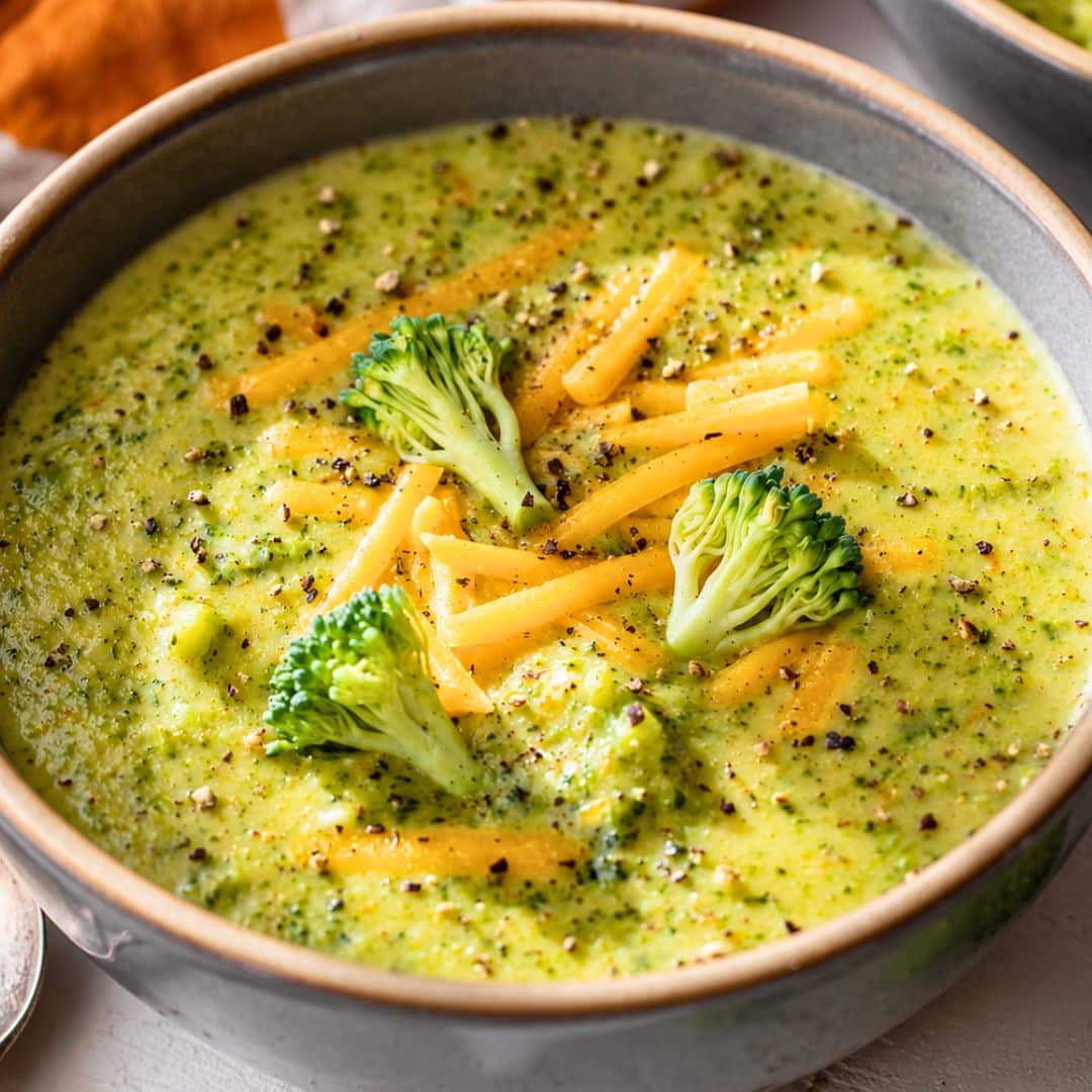 Creamy Homemade Broccoli Cheddar Soup